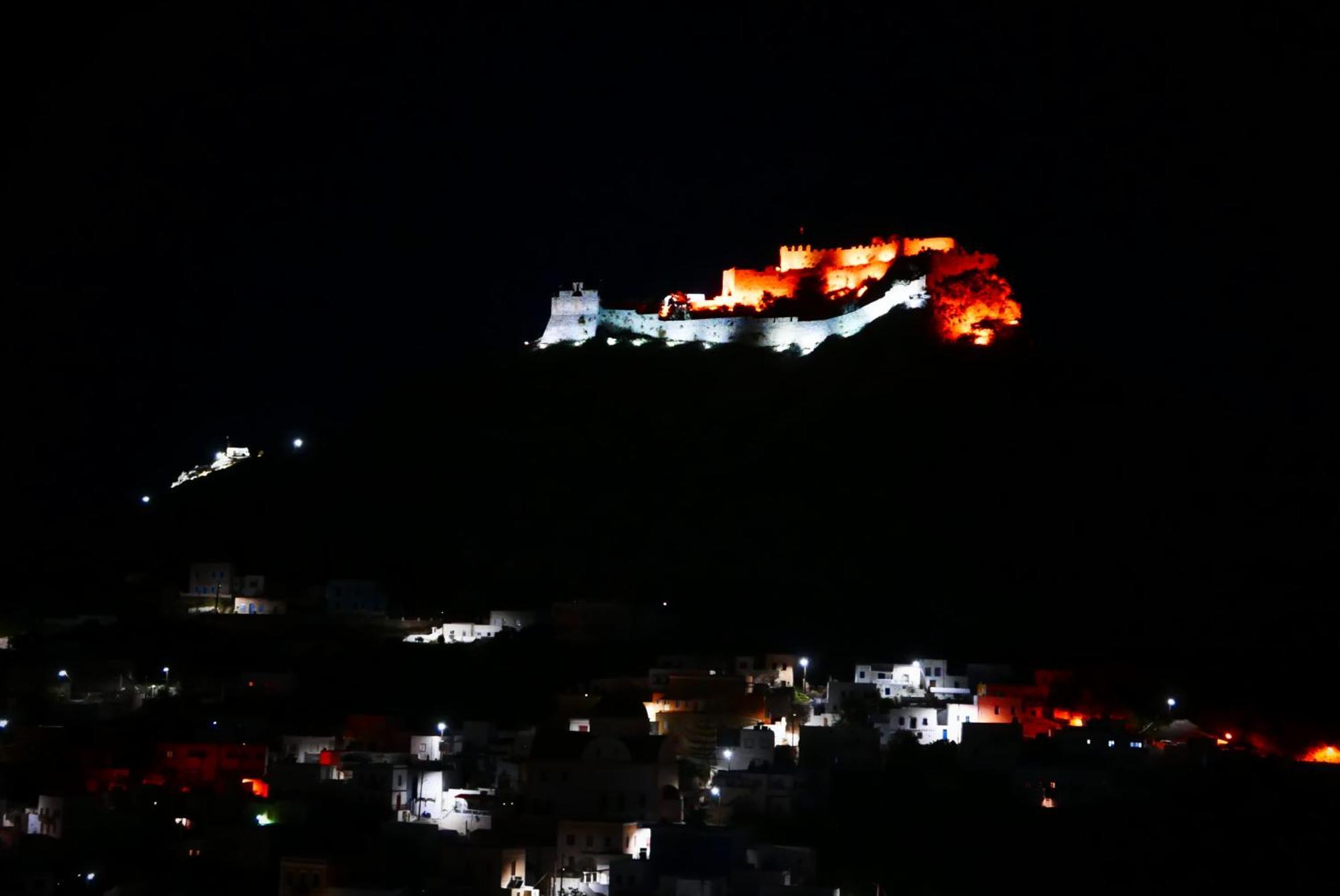 Elegeo Rockhouse Villa Agia Marina  Buitenkant foto