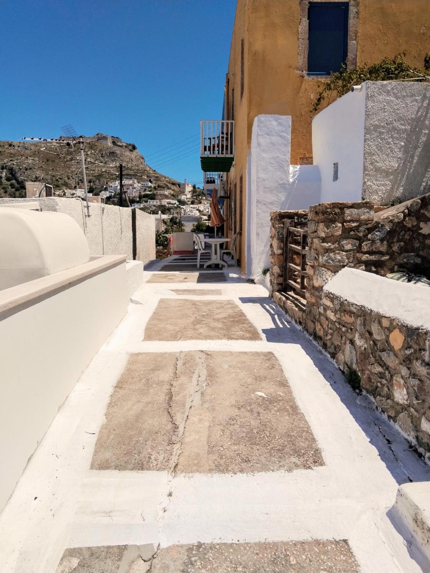 Elegeo Rockhouse Villa Agia Marina  Buitenkant foto