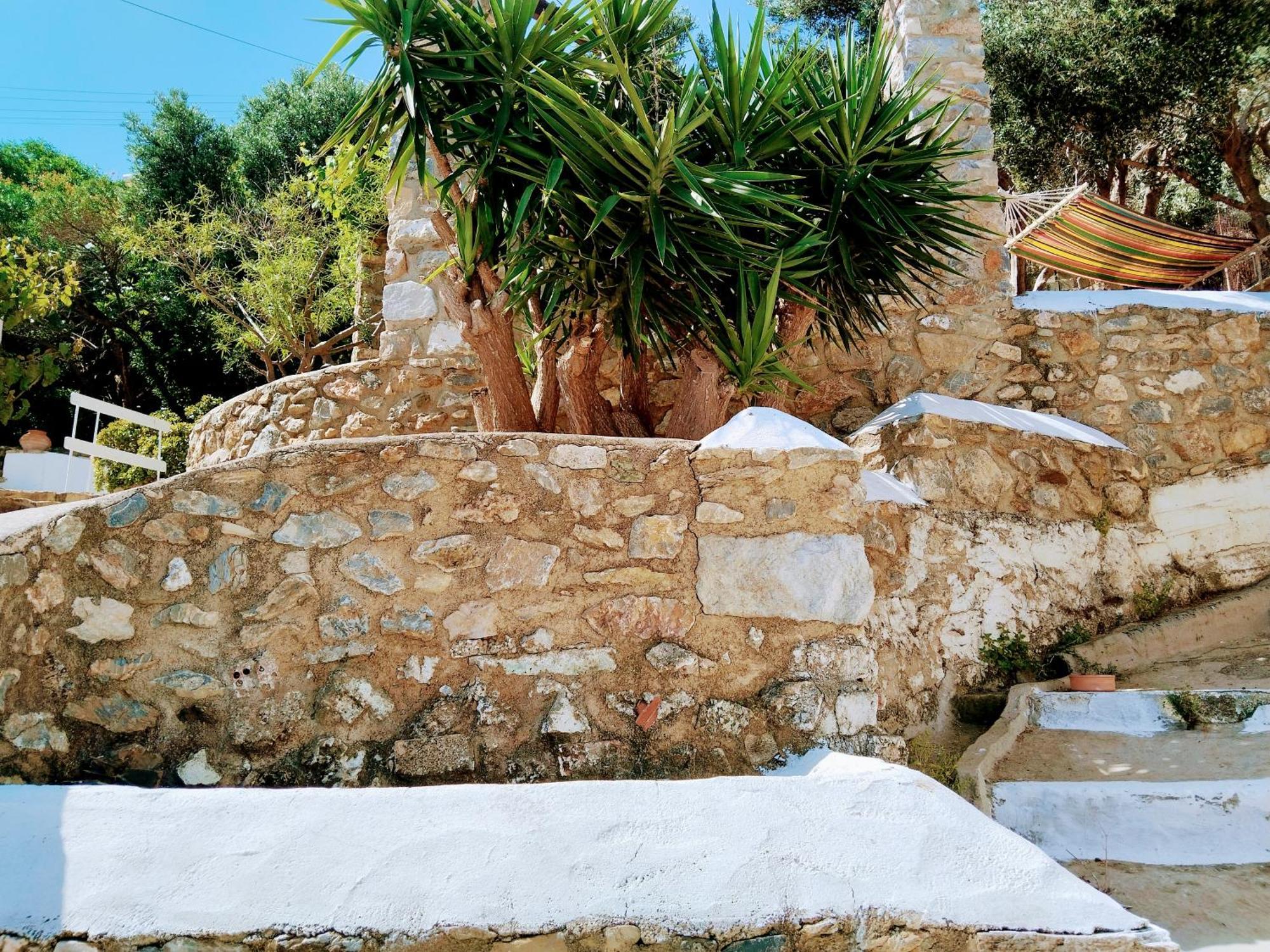 Elegeo Rockhouse Villa Agia Marina  Buitenkant foto